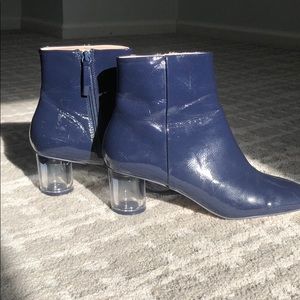 Chic Zara blue patent leather w/ blue lucite heel